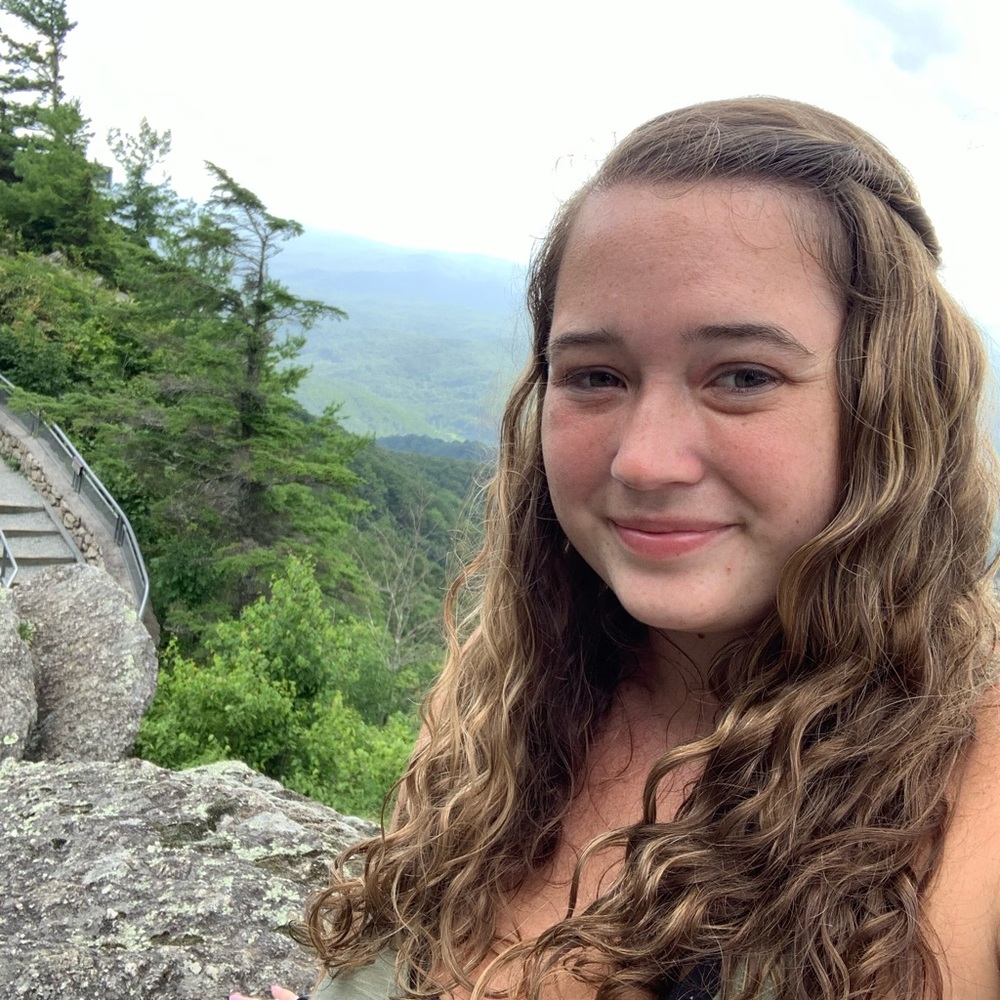 Meet your Posher, Katie